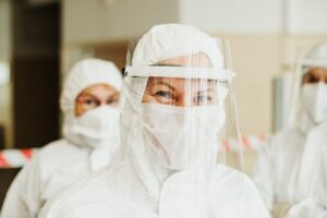 VIO医療脱毛の痛みについて女性の口コミはどうなっている？